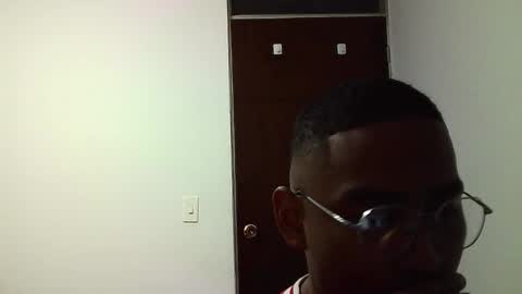 Snapshot of ryan_collyns2 chatting on 8, 1, 2026 ryan collyns2 online show from 8, 1, 2026