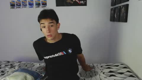 Snapshot of ryan_valentine17 chatting on 21, 5, 2026 ryan online show from 21, 5, 2026