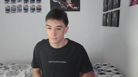 Snapshot of ryan_valentine17 chatting on 25, 5, 2026 ryan online show from 25, 5, 2026