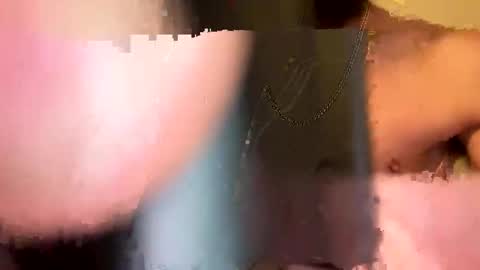 Snapshot of ryandelgadophone chatting on 8, 11, 2025 SingleDad online show from 8, 11, 2025