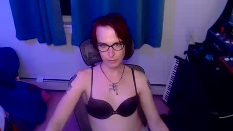 Snapshot of ryff_burnz chatting on 11, 10, 2025 Ryff Burnz online show from 11, 10, 2025