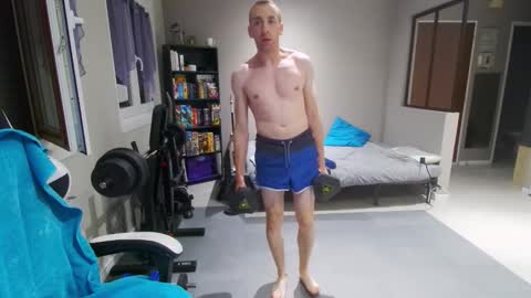 Snapshot of ryukukamifr chatting on 7, 11, 2025 Ryuk FR online show from 7, 11, 2025