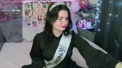 Snapshot of s_katekisa_ss chatting on 7, 12, 2024 Kate online show from 7, 12, 2024