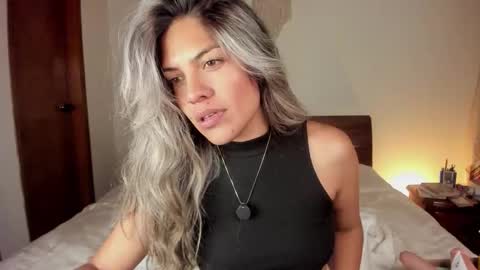 Leslie Beltrn online show from 19, 12, 2025