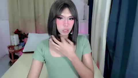 Snapshot of sable_monroe chatting on 8, 10, 2025 cathllea online show from 8, 10, 2025