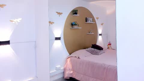 Snapshot of sabrina_cutee chatting on 4, 12, 2025 Sabrinaaa online show from 4, 12, 2025