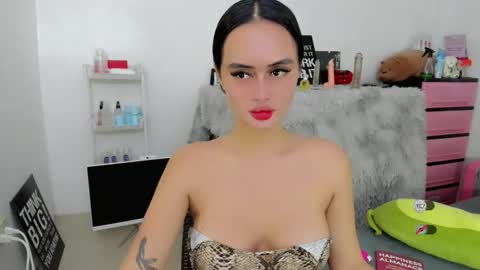 Sabrina online show from 22, 3, 2026