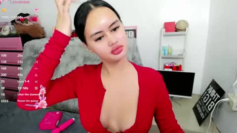 Snapshot of sabrina_inviting chatting on 17, 5, 2026 Sabrina online show from 17, 5, 2026