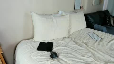 Snapshot of sabrinasshowscom chatting on 9, 12, 2024 SabrinasShows online show from 9, 12, 2024