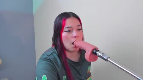 sabrinna  online show from 30, 6, 2026