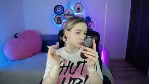 Snapshot of sabrinviolet chatting on 14, 2, 2026 Sabrina Violet online show from 14, 2, 2026