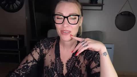 sacha__xx online show from 11, 2, 2026