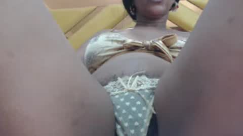 Snapshot of sacha_macgregor1 chatting on 10, 7, 2026 SACHA MACGREGOR1 online show from 10, 7, 2026