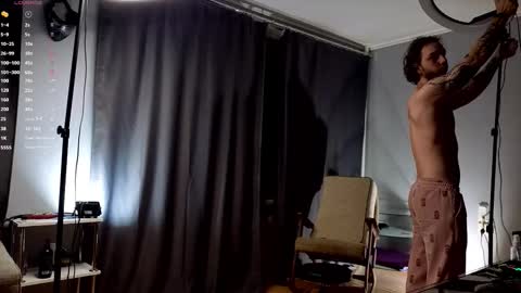 Snapshot of sage6688 chatting on 21, 11, 2025 Adam online show from 21, 11, 2025