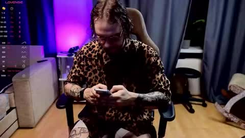 Snapshot of sage6688 chatting on 17, 12, 2025 Adam online show from 17, 12, 2025