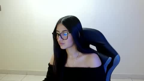 Sahaliefox  online show from 22, 5, 2026