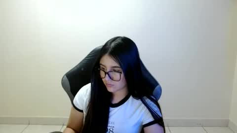 Snapshot of sahaliefox_ chatting on 12, 6, 2026 Sahaliefox online show from 12, 6, 2026