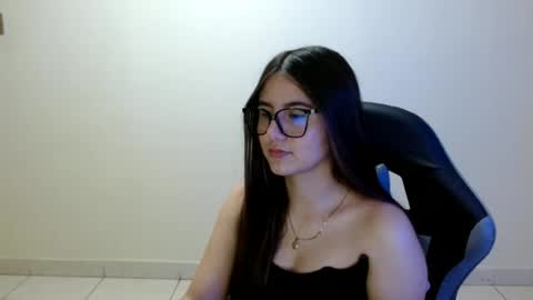 Snapshot of sahaliefox_ chatting on 1, 7, 2026 Sahaliefox online show from 1, 7, 2026