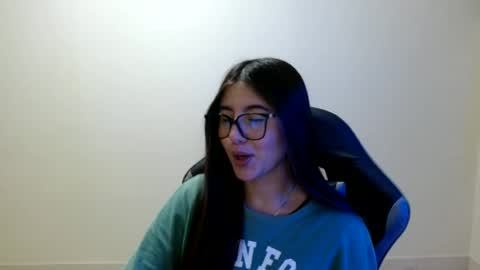 Snapshot of sahaliefox_ chatting on 8, 7, 2026 Sahaliefox online show from 8, 7, 2026