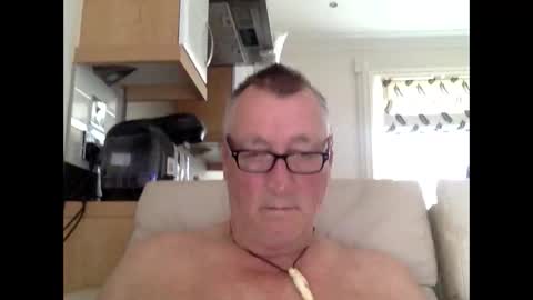 sail_naked online show from 18, 10, 2025