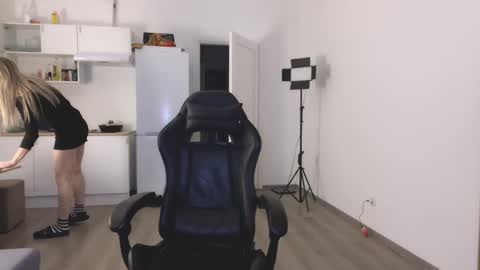 Sofia online show from 25, 2, 2025