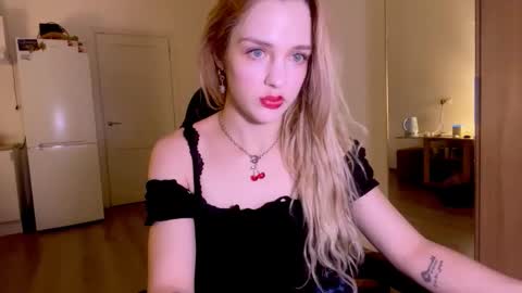 Sofia online show from 4, 12, 2025