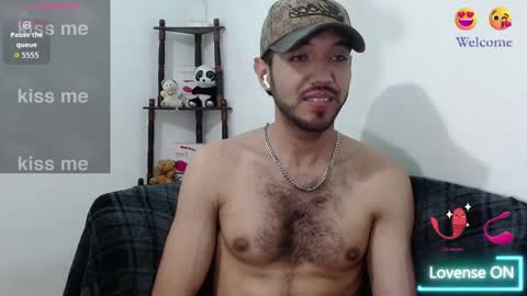 Snapshot of saint_castle chatting on 15, 9, 2025 Saint Castle online show from 15, 9, 2025