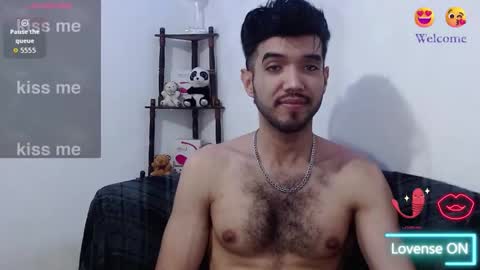 Snapshot of saint_castle chatting on 19, 10, 2025 Saint Castle online show from 19, 10, 2025