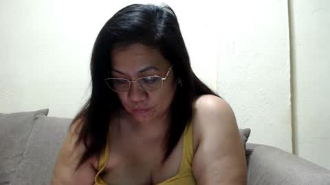 Snapshot of saint_flowerxxx chatting on 4, 1, 2025 saint_flowerxxx online show from 4, 1, 2025