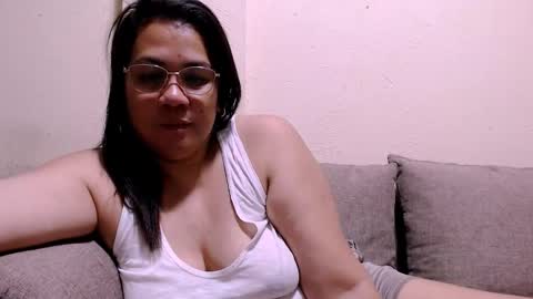 Snapshot of saint_flowerxxx chatting on 23, 2, 2025 saint_flowerxxx online show from 23, 2, 2025