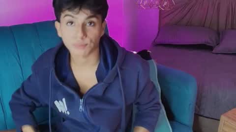 Snapshot of saintdangelo chatting on 18, 6, 2026 Santi online show from 18, 6, 2026