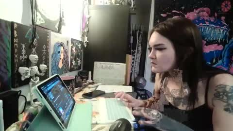 salemsslut online show from 3, 2, 2025