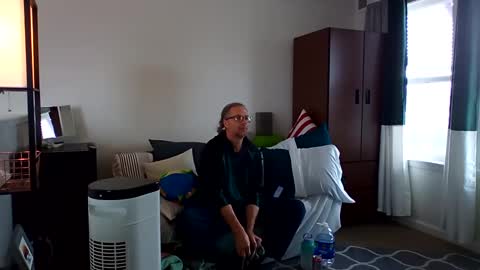 salis1981 online show from 6, 3, 2025