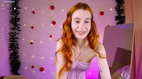 Snapshot of sallybiscuit chatting on 21, 12, 2024 Sally  online show from 21, 12, 2024
