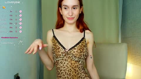 Snapshot of sallybiscuit chatting on 6, 2, 2025 Sally  online show from 6, 2, 2025