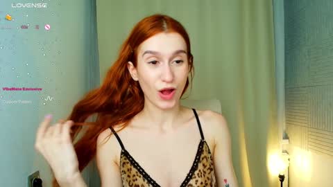 Snapshot of sallybiscuit chatting on 6, 2, 2025 Sally  online show from 6, 2, 2025