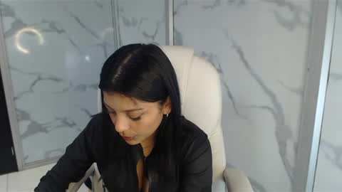 Snapshot of salmaportman_ chatting on 5, 2, 2025 salmaportman_ online show from 5, 2, 2025