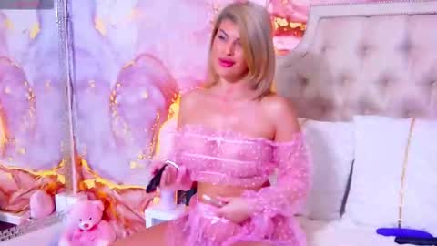 SalmaRoze online show from 1, 12, 2025