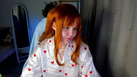 Snapshot of salmon_d chatting on 19, 7, 2026 Bella online show from 19, 7, 2026
