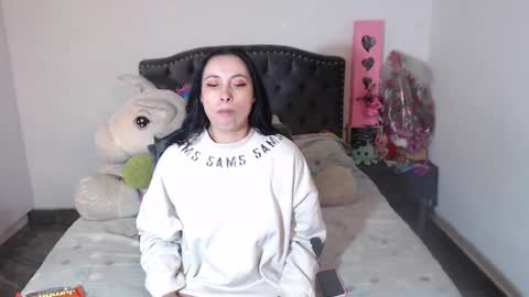 Snapshot of salomefox2 chatting on 18, 1, 2026 yenny online show from 18, 1, 2026