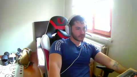 Snapshot of salomenseks chatting on 6, 11, 2025 canfuck online show from 6, 11, 2025