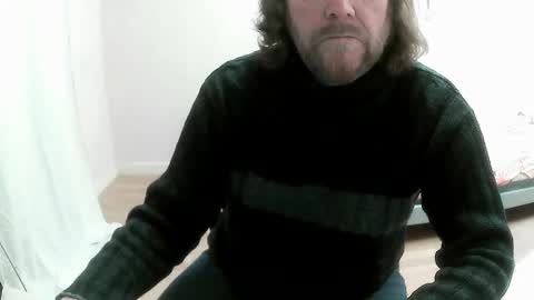 Saltimbanquier  Salt  ou  Banquier  online show from 10, 3, 2025