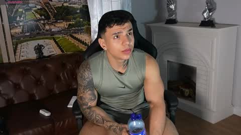 Snapshot of salvatore_damore chatting on 6, 6, 2026 SALVATORE online show from 6, 6, 2026