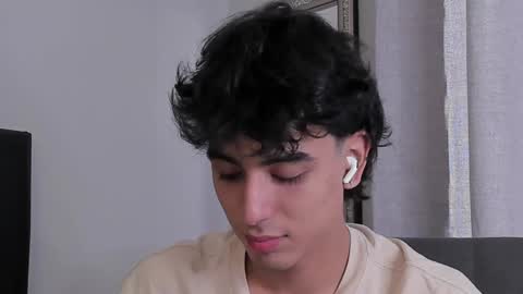 Snapshot of salvatore_monterey chatting on 19, 1, 2025 salvatore online show from 19, 1, 2025