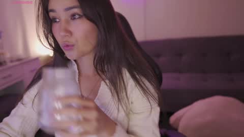 Snapshot of sam01___ chatting on 3, 1, 2025 Stefana or Samchispas online show from 3, 1, 2025