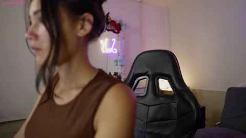 Snapshot of sam01___ chatting on 6, 2, 2025 Stefana or Samchispas online show from 6, 2, 2025