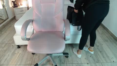 SAM MANSON online show from 7, 2, 2025