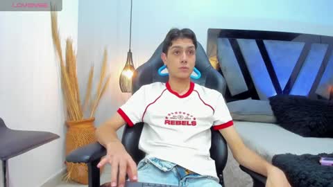 Snapshot of sam_restwood chatting on 31, 7, 2026 Sam Restwood online show from 31, 7, 2026