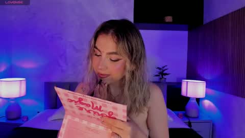 Snapshot of samanta_bone chatting on 17, 1, 2025 Samanta online show from 17, 1, 2025