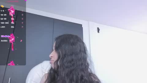 Snapshot of samantha_blow chatting on 10, 6, 2026 samantha_blow online show from 10, 6, 2026